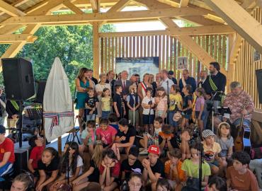 Inaugurations  à  La Rivière-Enverse
